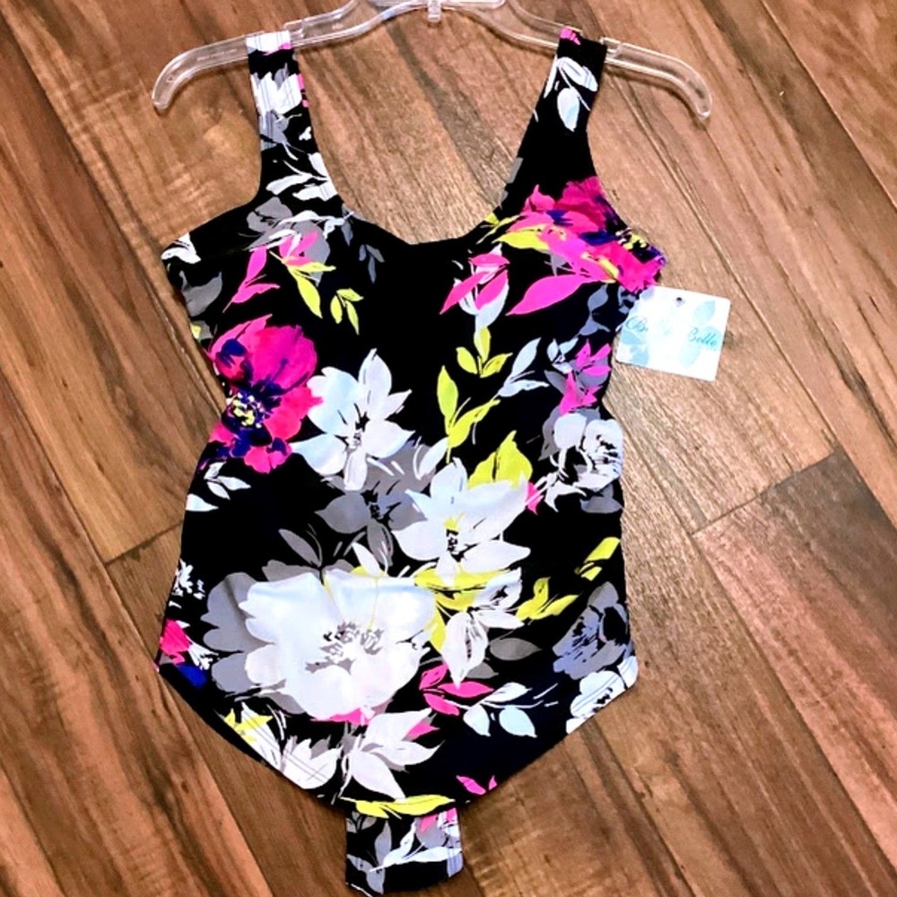 Shore Club Womens Floral Tummy Control One Piece Swimsuit Black Pink 10 131946